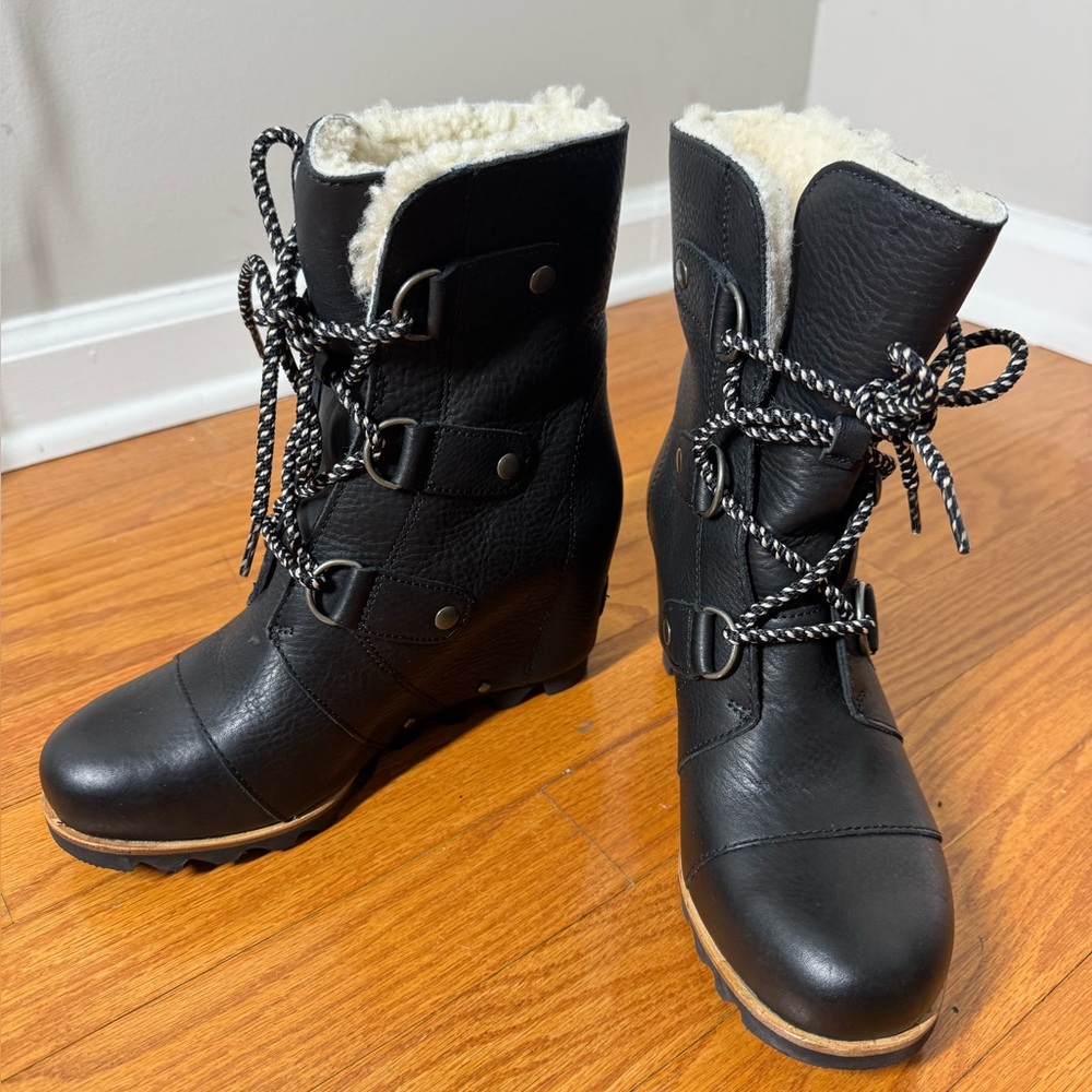 Sorel Lexie Wedge Tie Up Ankle Boots 7 - Picture 2 of 13
